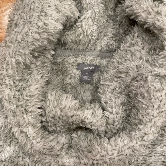 Aerie matching sweater and short set - Picture 2 of 5